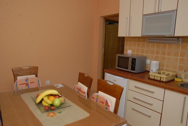 Apartments Dosljak تيفات المظهر الخارجي الصورة