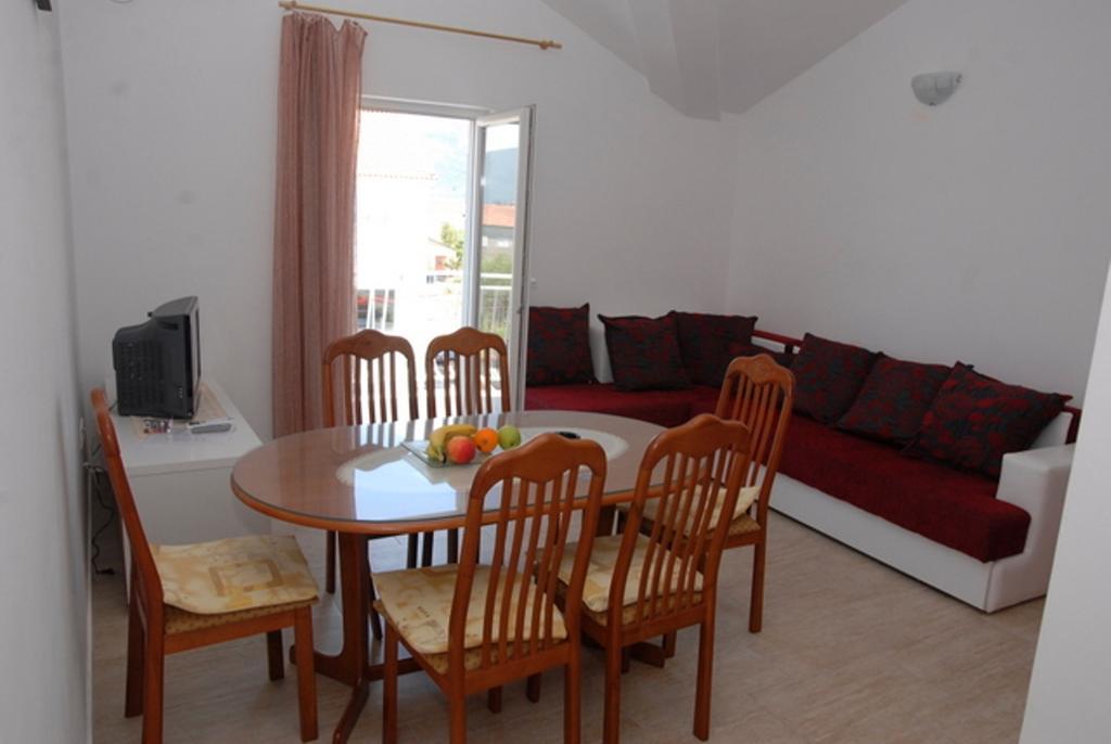 Apartments Dosljak تيفات المظهر الخارجي الصورة